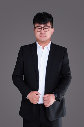 湯繼佰 / 運作(zuò)經理(lǐ)